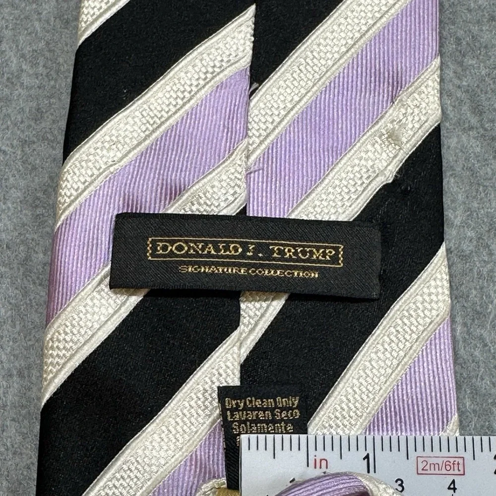 Donald Trump Silk Tie Black Lavender Stripe Power Necktie Mens 60x3.3in NOTE